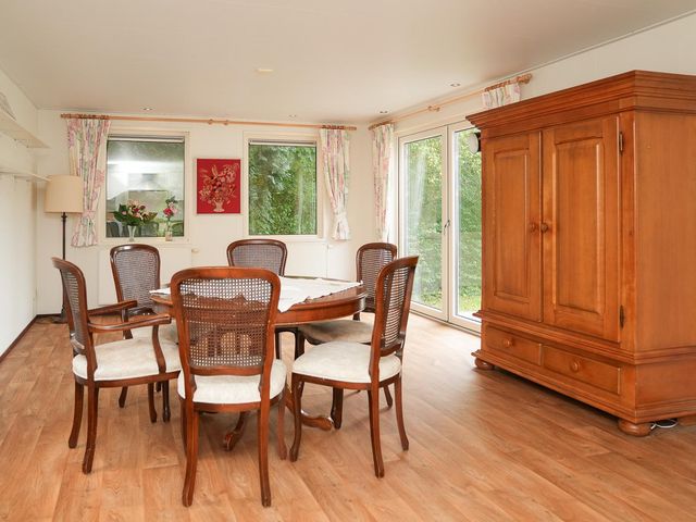 Erichemsekade 8 1, Buren