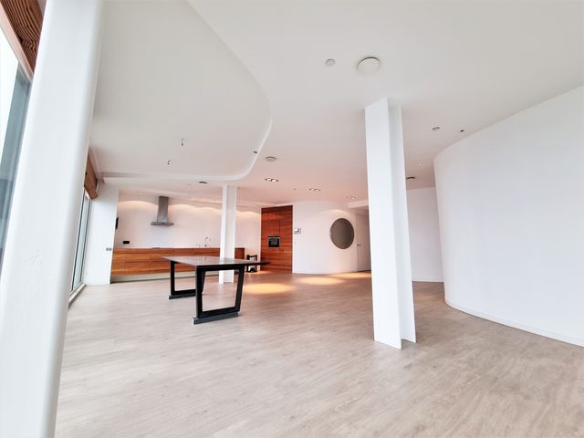 Landverhuizersplein 139, Rotterdam