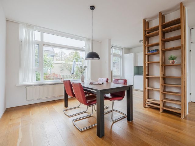 van Swietenstraat 1, Terneuzen