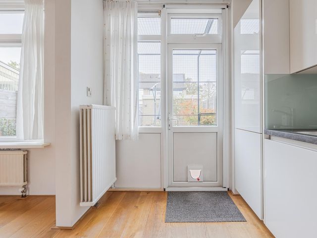 van Swietenstraat 1, Terneuzen