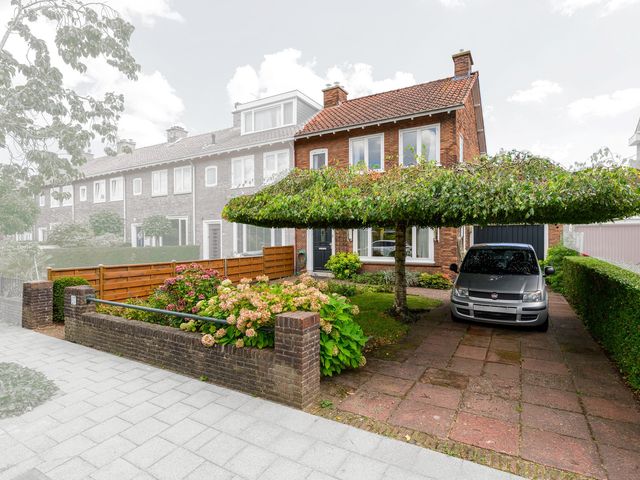 Koningin Emmalaan 27, Leidschendam