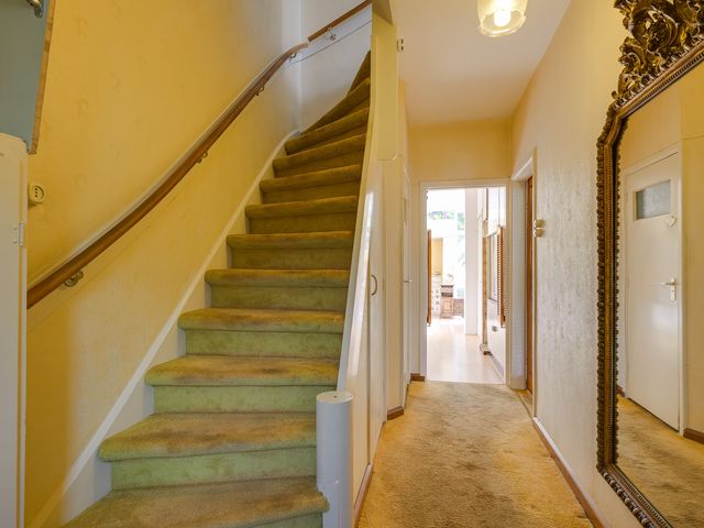 Koningin Emmalaan 27, Leidschendam