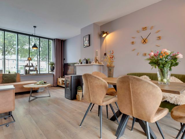 Swidbertstraat 18, Waalre