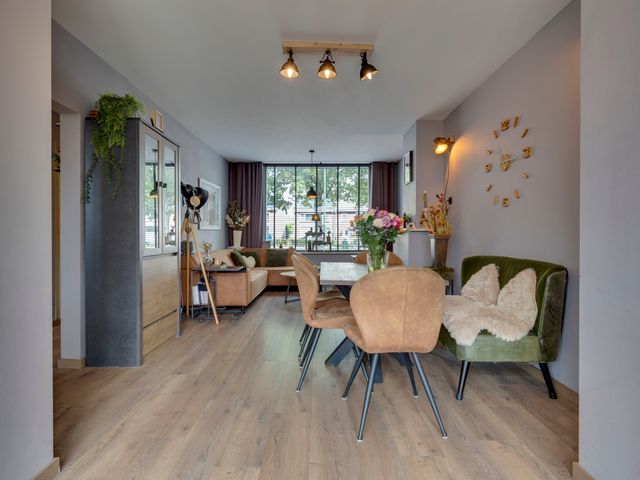Swidbertstraat 18, Waalre