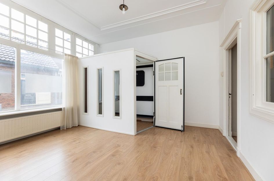 Van Karnebeekstraat 75
