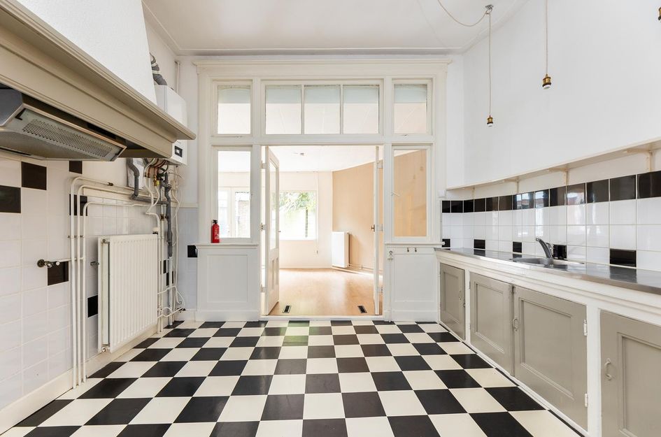 Van Karnebeekstraat 75