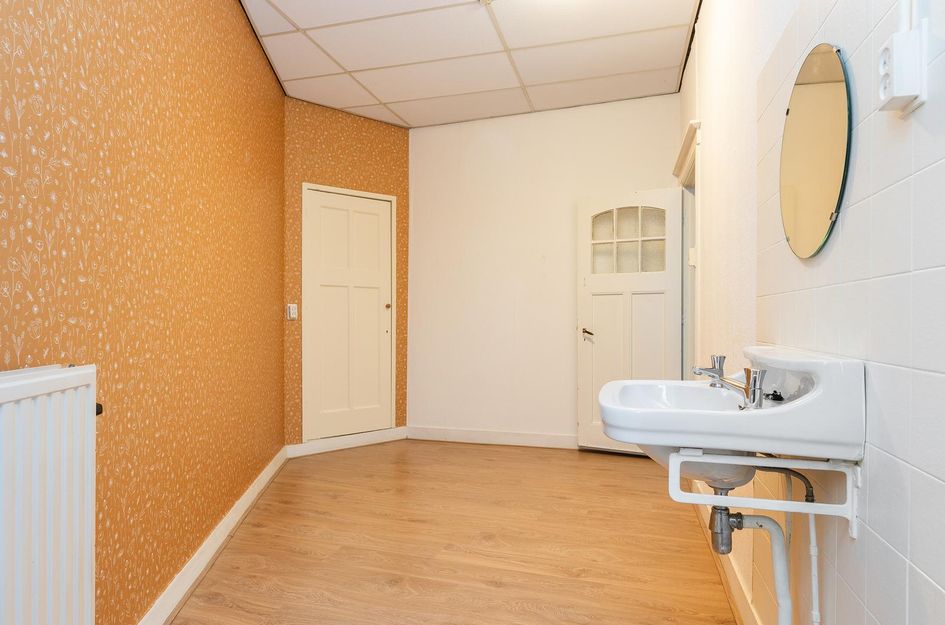 Van Karnebeekstraat 75