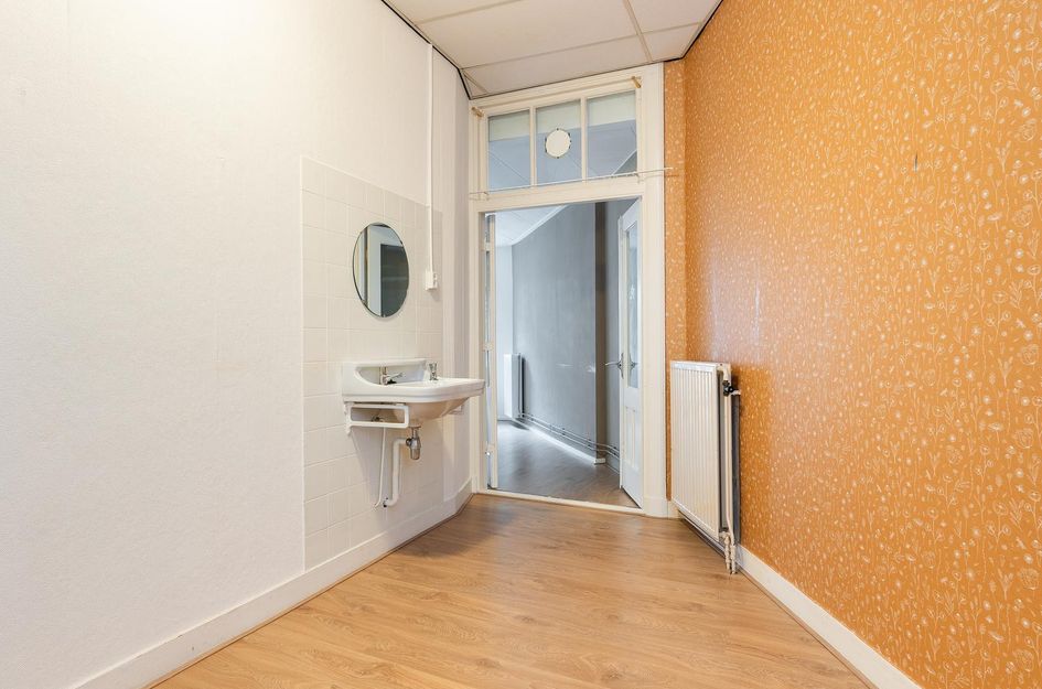 Van Karnebeekstraat 75
