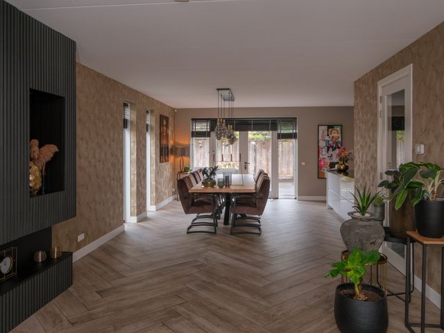 Nijreesweg 82, Almelo