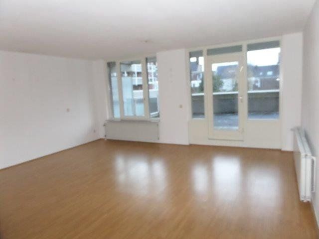 Clermontlunet 27E, Maastricht