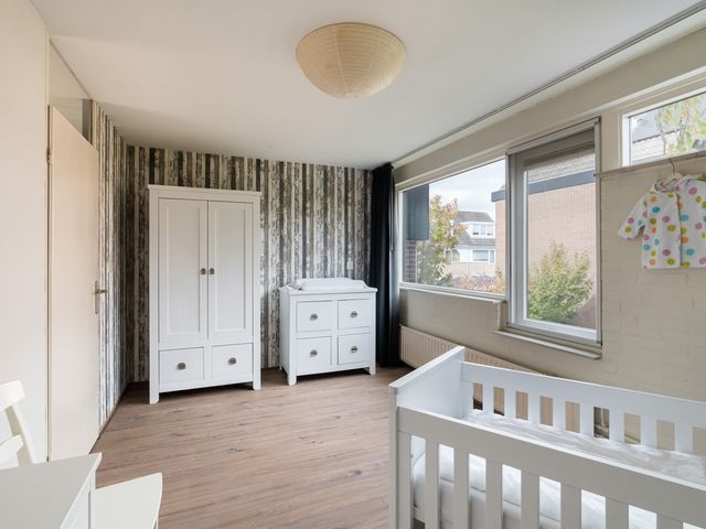 Tinbergendreef 4, Maassluis