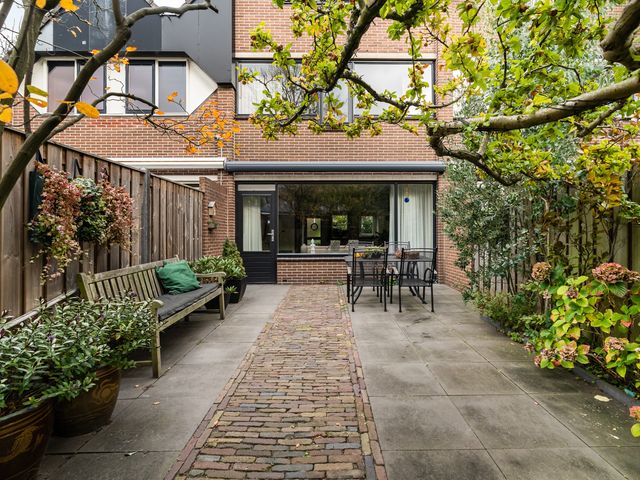 Tinbergendreef 4, Maassluis