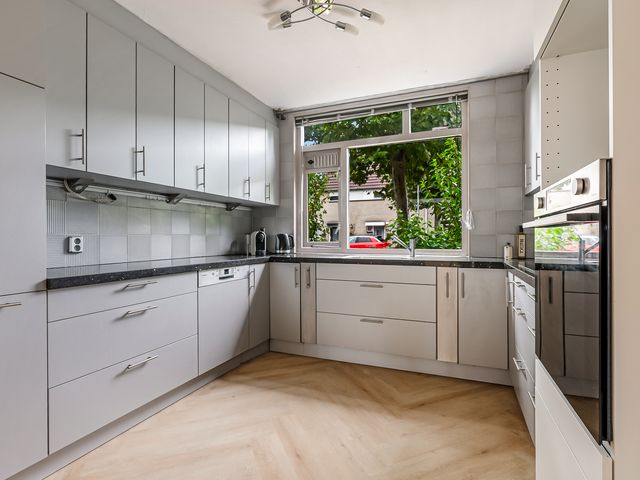 Koolzaadweg 35, Almere