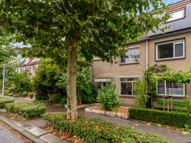 Koolzaadweg 35, Almere