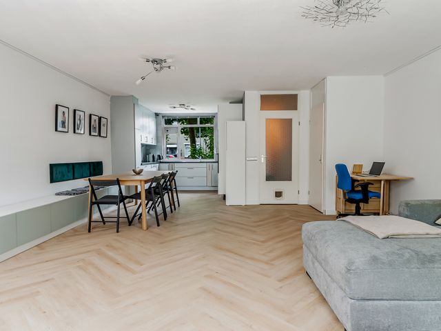 Koolzaadweg 35, Almere