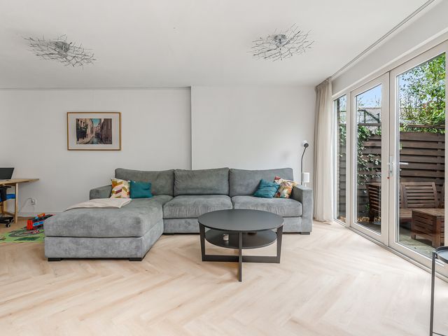 Koolzaadweg 35, Almere
