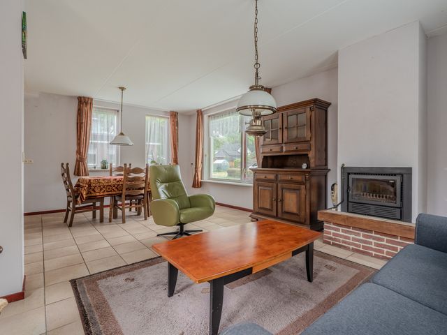 Molenlaan 1, Midwolda