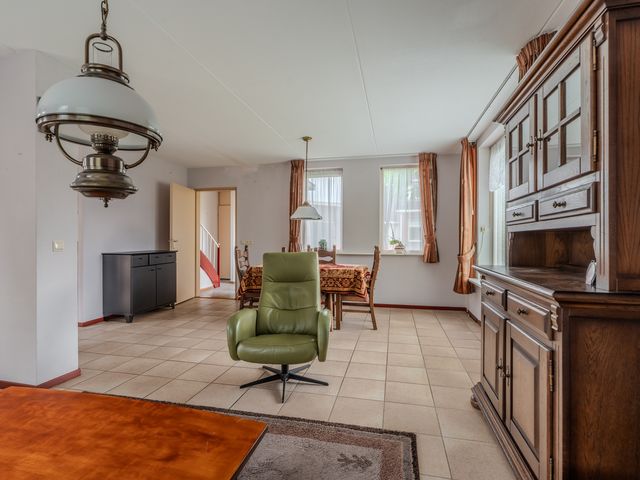 Molenlaan 1, Midwolda