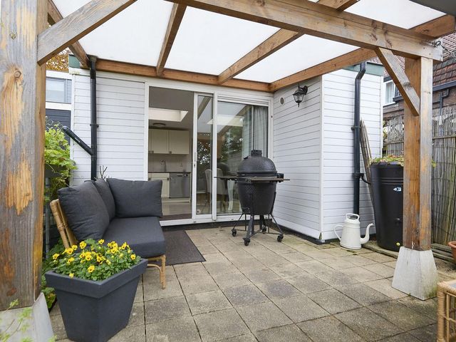 Aalsmeerderdijk 668, Rijsenhout