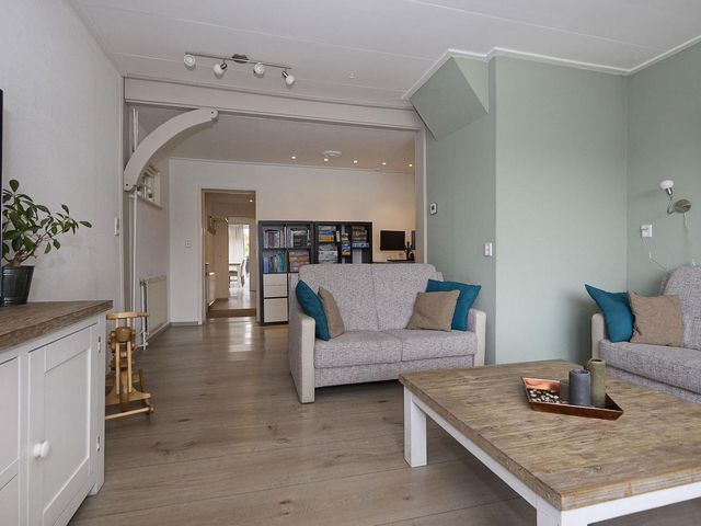 Aalsmeerderdijk 668, Rijsenhout