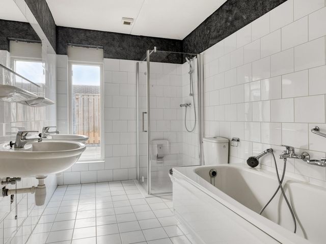 Bizetstraat 2, Oud-Beijerland