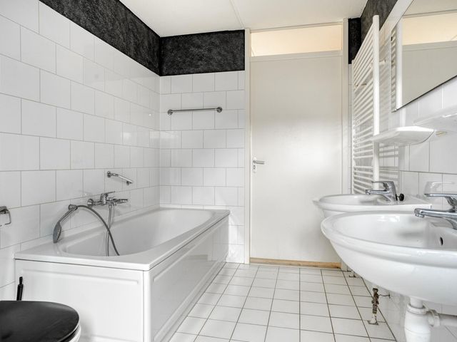 Bizetstraat 2, Oud-Beijerland