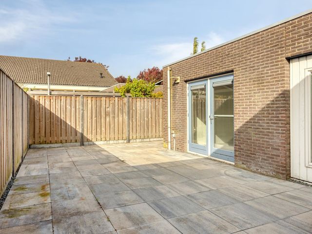 Bizetstraat 2, Oud-Beijerland