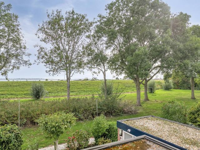 Repel 34, Hellevoetsluis