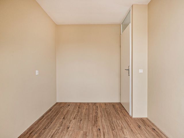 Beursjeskruidstraat 21, Almere