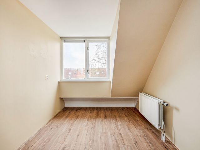 Beursjeskruidstraat 21, Almere