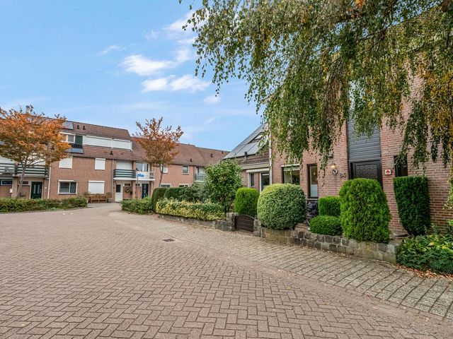 Gravekamp 64, Huissen