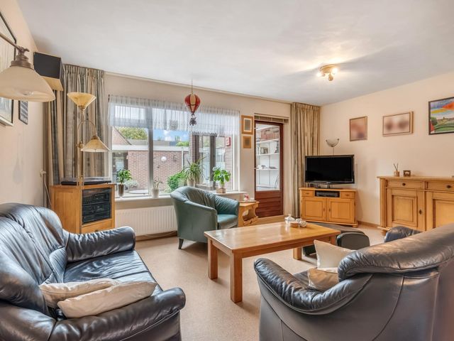 Gravekamp 64, Huissen