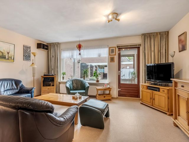 Gravekamp 64, Huissen