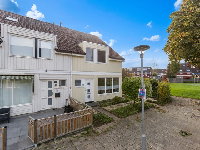 Assumburg 123, Dordrecht