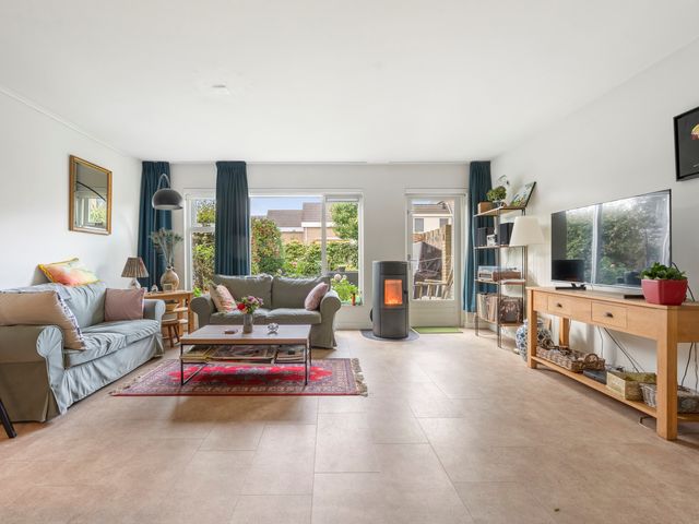 Middelzand 5412, Julianadorp