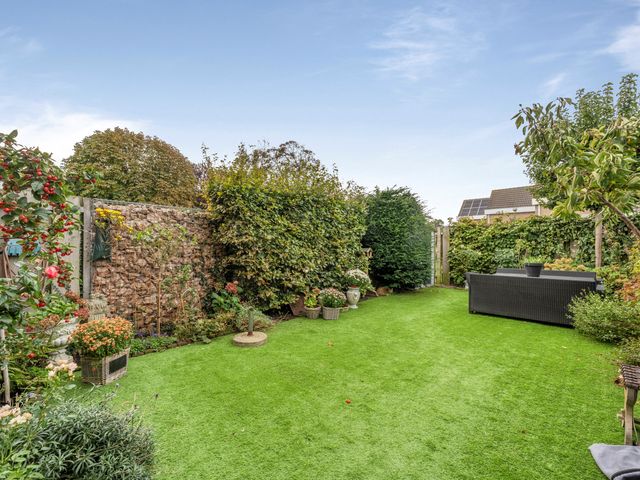 Middelzand 5412, Julianadorp