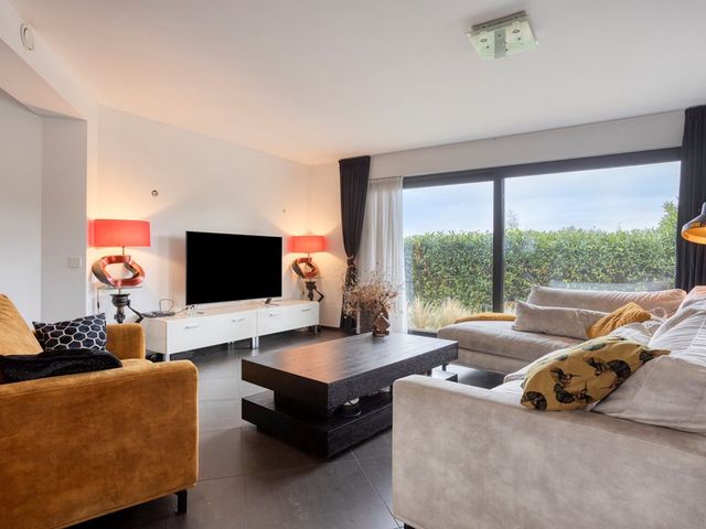 Gigantenstraat 8, Almere