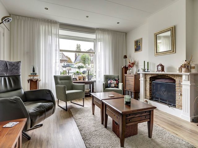 Nieuwestraat 61, Strijen
