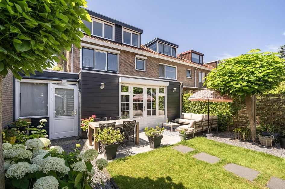 Graaf Lodewijkstraat 9