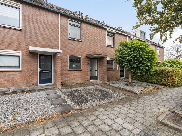 Meeuwenlaan 11, Groot-Ammers