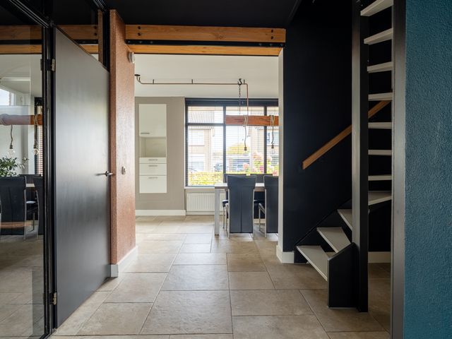 President Kennedyplein 12, Kaatsheuvel