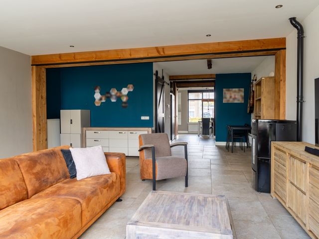 President Kennedyplein 12, Kaatsheuvel