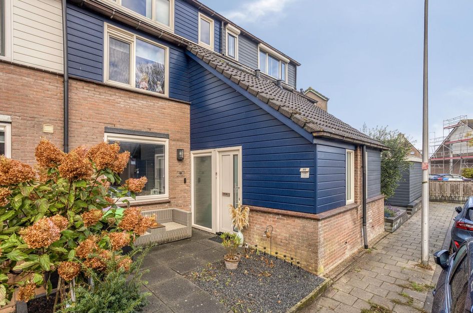 Jhr Mr A F de Savornin Lohmanstraat 88