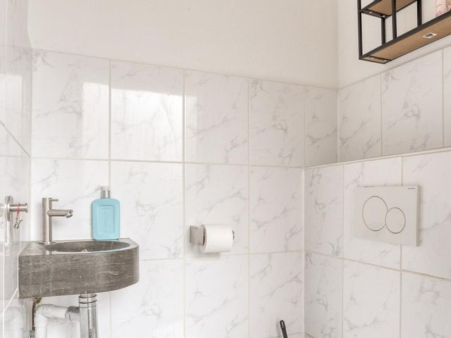 Jhr Mr A F de Savornin Lohmanstraat 88, Zuidland