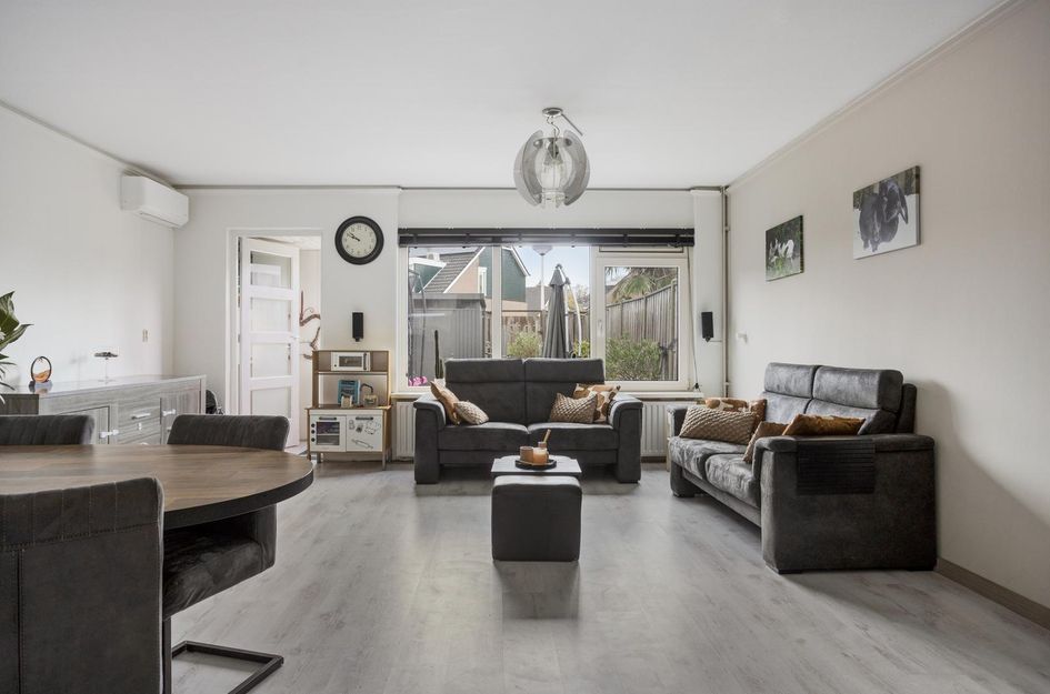 Jhr Mr A F de Savornin Lohmanstraat 88