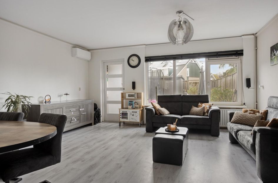 Jhr Mr A F de Savornin Lohmanstraat 88