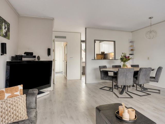 Jhr Mr A F de Savornin Lohmanstraat 88, Zuidland