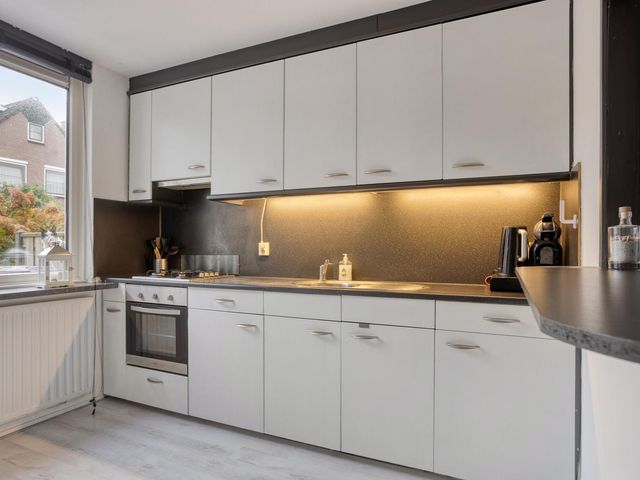 Jhr Mr A F de Savornin Lohmanstraat 88, Zuidland