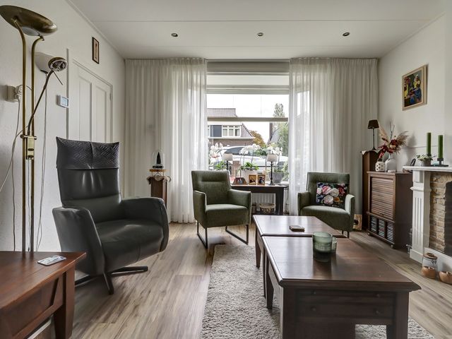 Nieuwestraat 61, Strijen