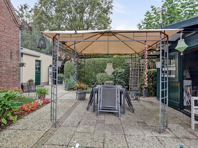 Nieuwestraat 61, Strijen